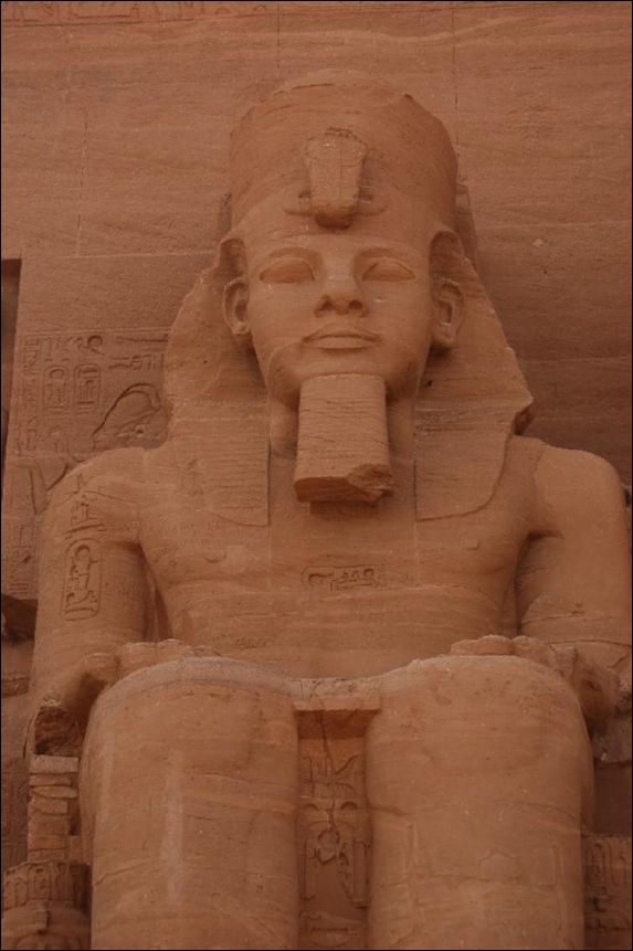 <i><b>Abu Simbel-061</b></i>